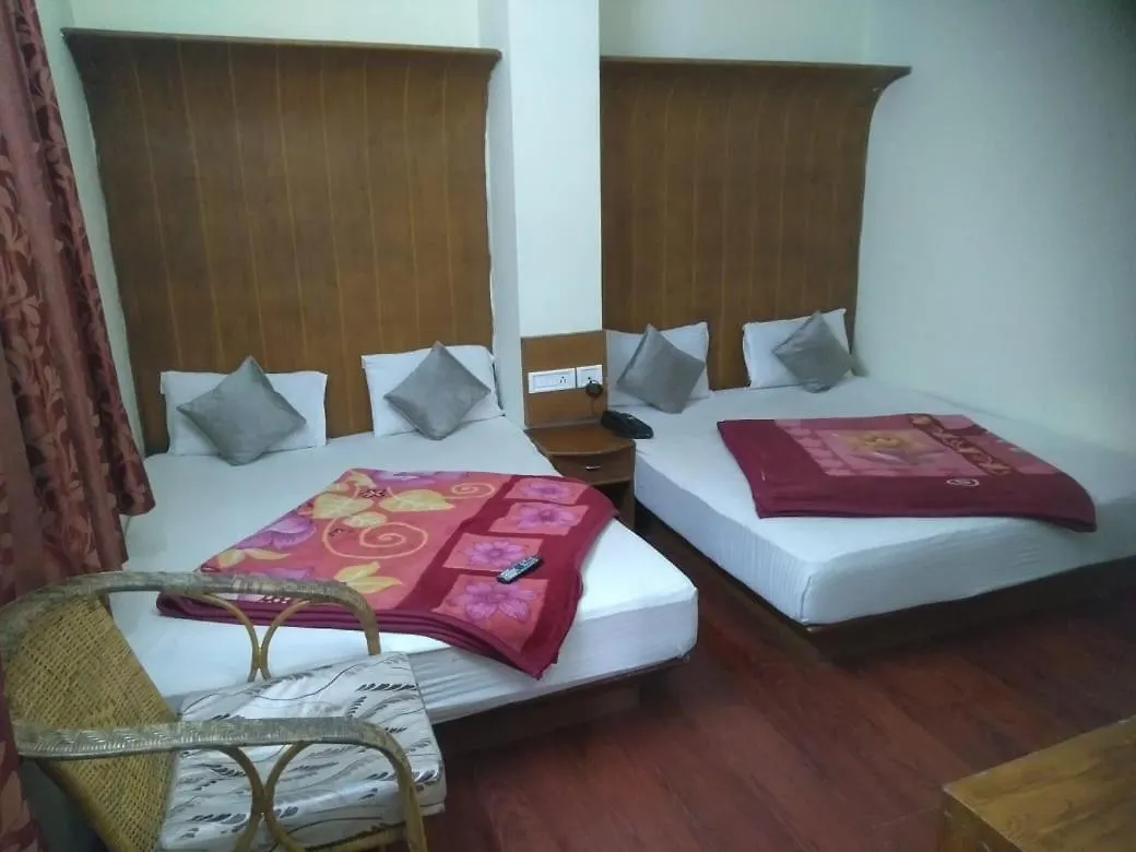 Hotel Red Star Holidays Munnar India