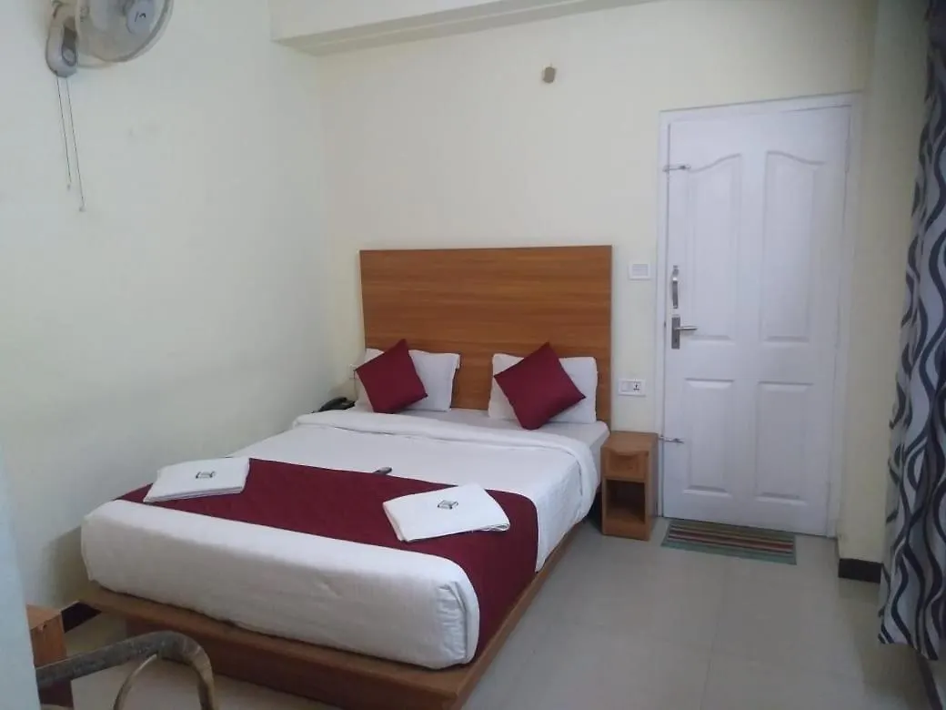 Red Star Holidays Munnar