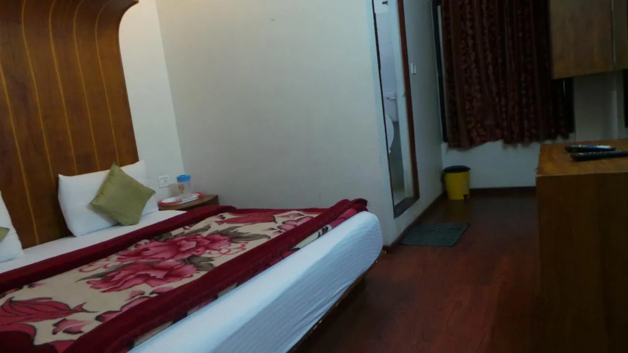 Red Star Holidays Munnar Hotel